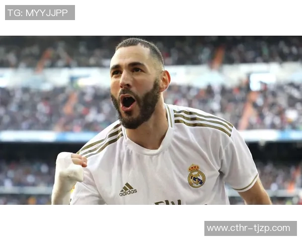 皇马挺进欧冠半决赛，梅开二度的本泽马成为大赢家